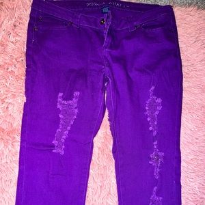 Cute purple ripped jeans! Size 15!